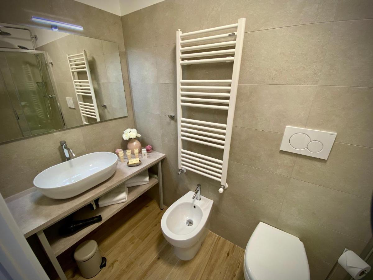 Five Flowers Guest House Trieste Exterior photo